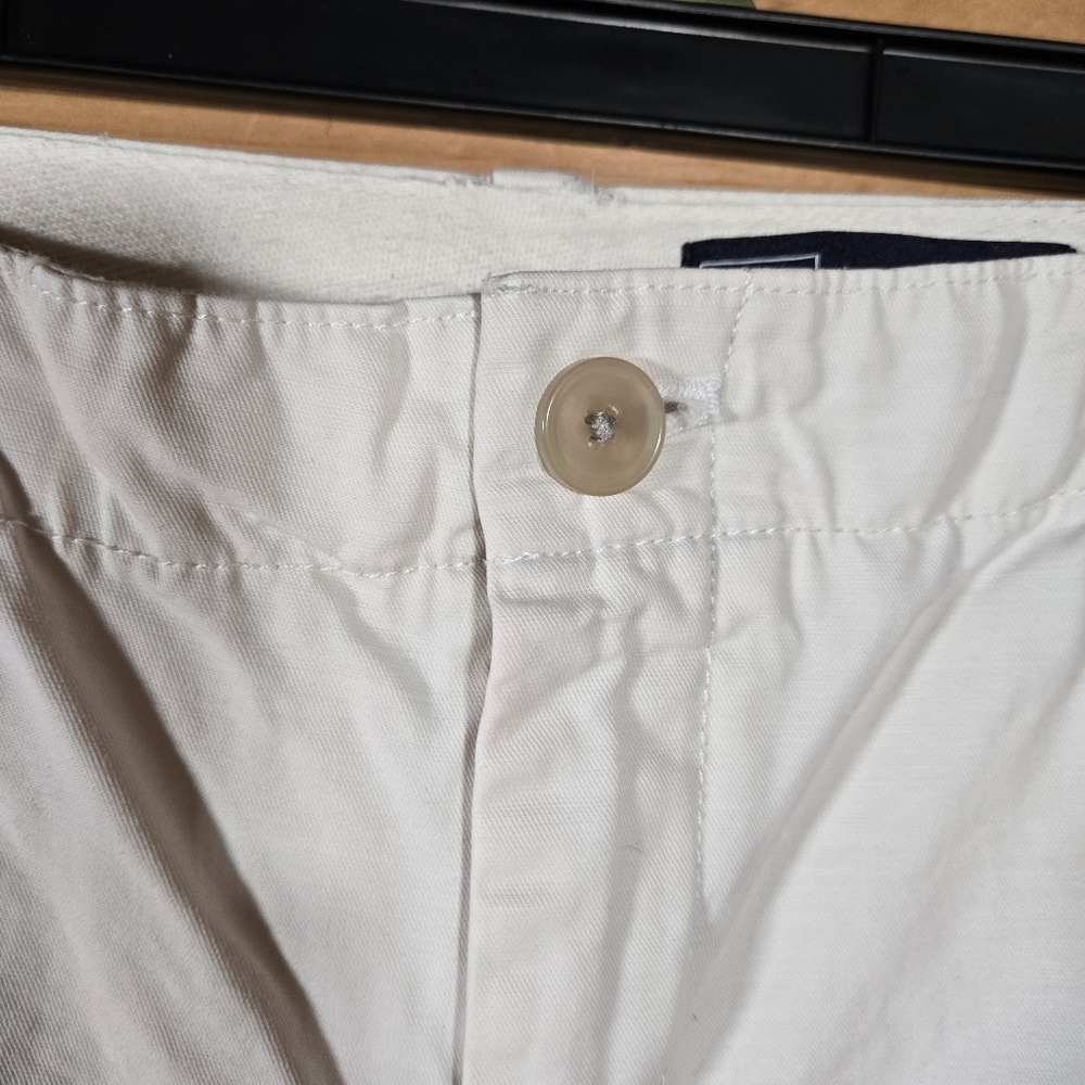 Gap Womens Chino Shorts Cream 100% Cotton Stripe Accent Size 14 Preppy Summer - Picture 4 of 6